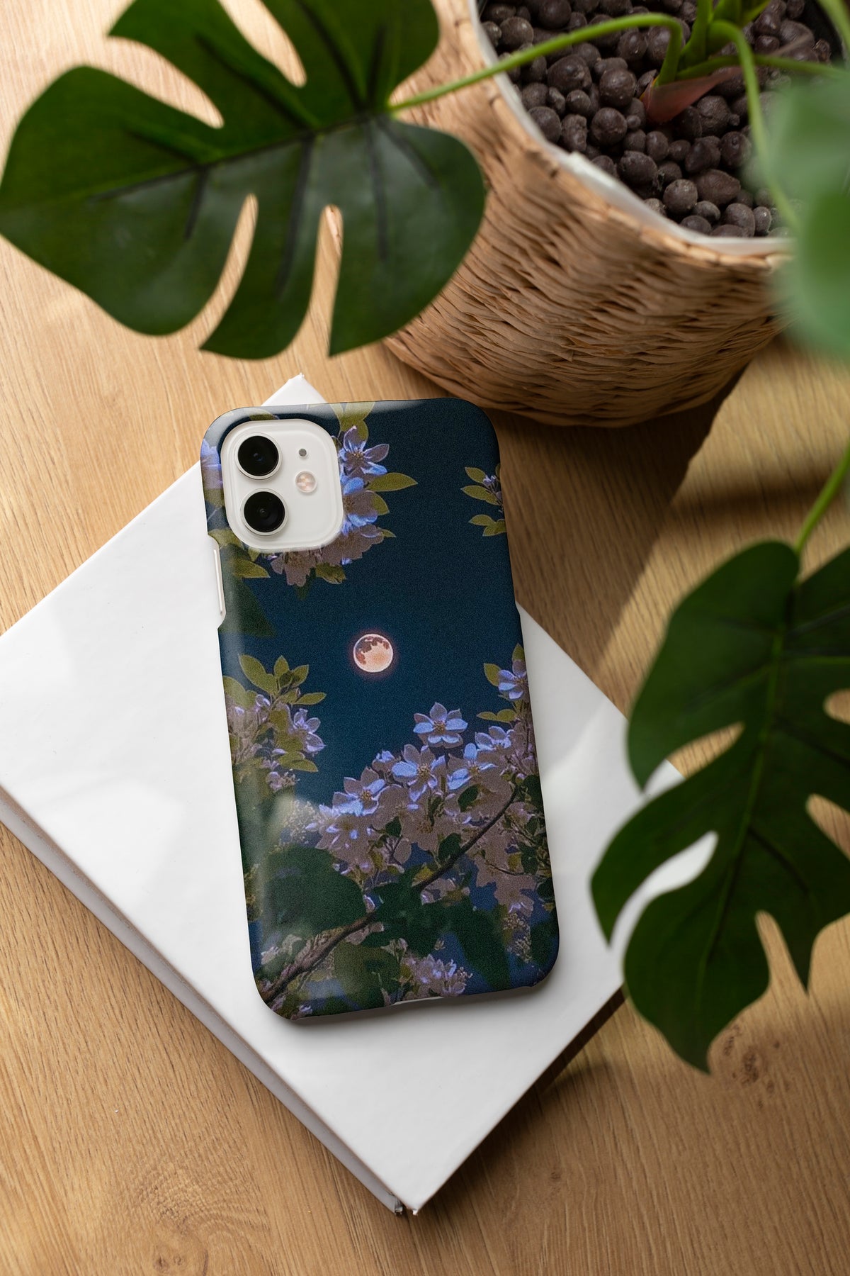 AD090 - Aesthetic Moon - Mobile Case
